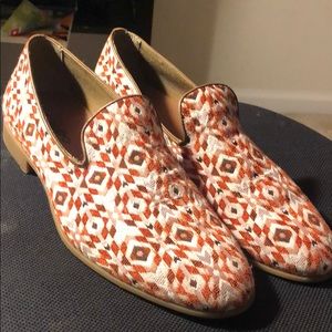 Aldo
Size 8
Worn once
Orange cream tan pattern